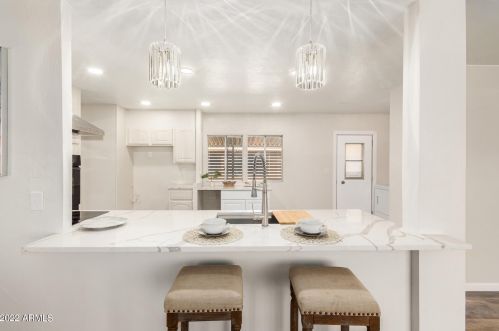 9010 Olive Ln, Chandler AZ  85248-6404 exterior