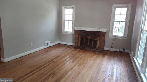 406 Lexington Dr, Silver Spring MD  20901-2643 exterior