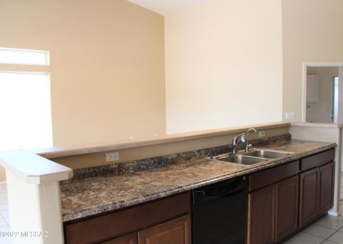 1401 Abrego Dr, Green Valley AZ 85614-3640 exterior