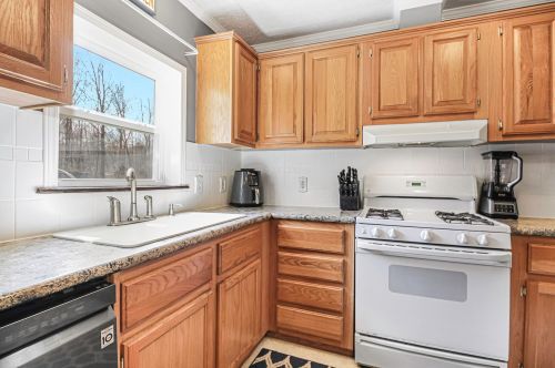 4348 112 St, Grant MI 49327-8774 exterior