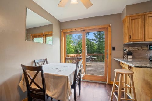 3927 Martin Rd, Duluth MN 55803-1330 exterior