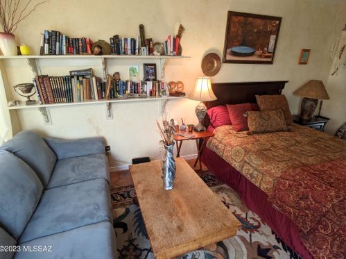 65450 Rolling Hills Dr, Tucson AZ 85739-3031 exterior