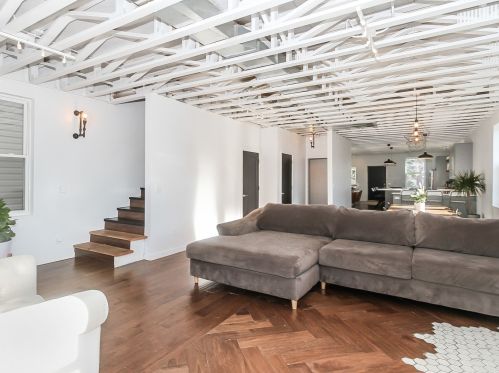 1641 Central Park Ave, Chicago, IL 60647-4701