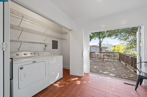 1368 Hopkins St, Berkeley CA 94707-2634 exterior