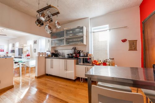 1908 May St, Chicago IL 60608-3305 exterior