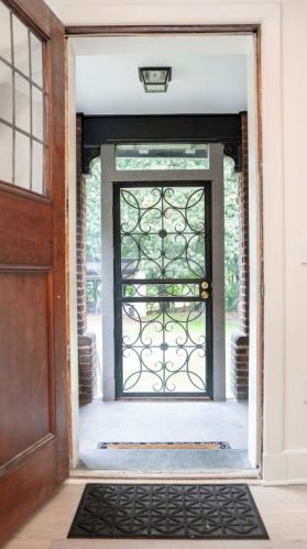 5325 Wilkins Ave, Pittsburgh PA  15217-1022 exterior