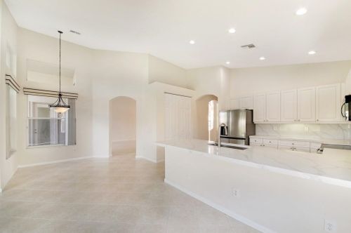 7303 Lahana Cir, Boynton Beach FL 33437-7174 exterior