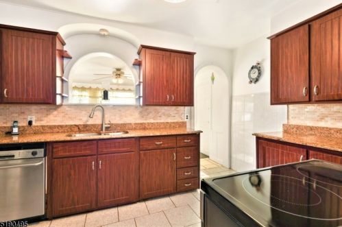 710 Irving Pl, Plainfield NJ 07060-2216 exterior