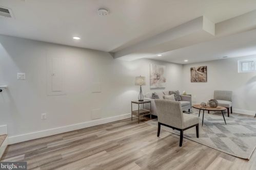 2718 17th St, Washington DC 20003-3123 exterior