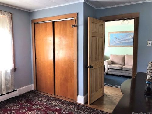 56 Derby Ave, Seymour CT 06483-3106 exterior