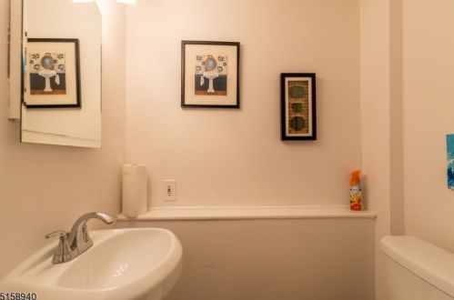 1021 Jefferson Ave, Rahway NJ 07065-2721 exterior