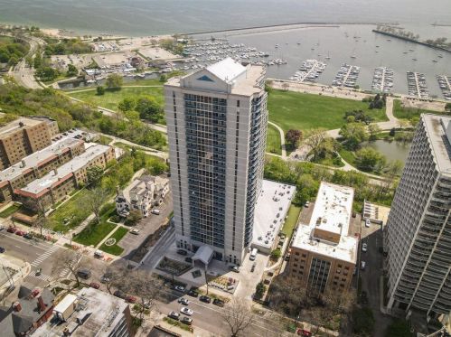 1660 Prospect Ave, Milwaukee WI 53202-2400 exterior