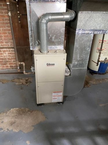 38 Chase Ave, Springfield MA 01108-1601 exterior