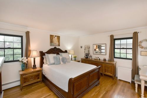 19 Goldfield St, Huntington Station NY 11747-1630 exterior