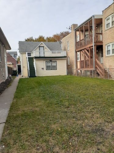 1754 Latrobe Ave, Chicago, IL 60639-4304