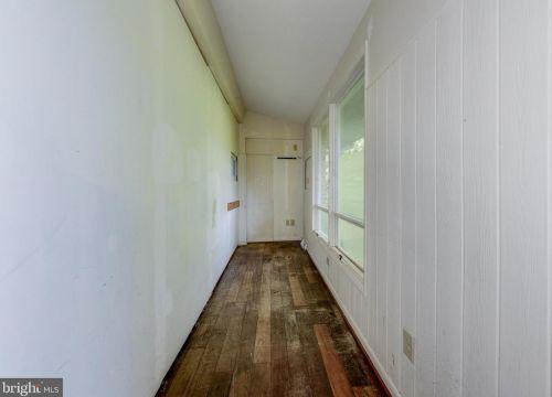 789 Rte 45, Pilesgrove NJ 08098-2528 exterior