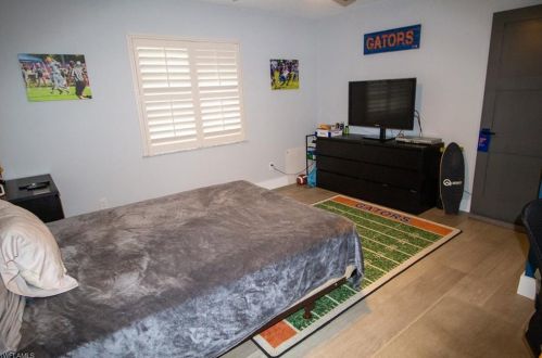 1280 Morningside Dr, Naples FL 34103-3314 exterior