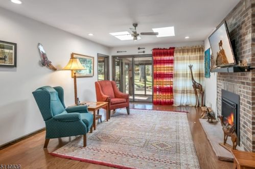 1 Roc Etam Rd, Parsippany NJ 07834-9633 exterior