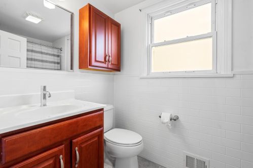 57 Locksley Dr, Pittsburgh PA  15235-5117 exterior