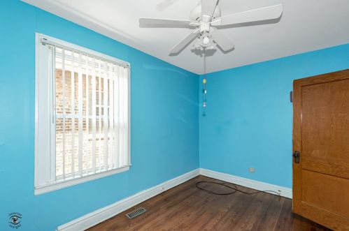 6228 Kedvale Ave, Chicago IL 60629-5127 exterior