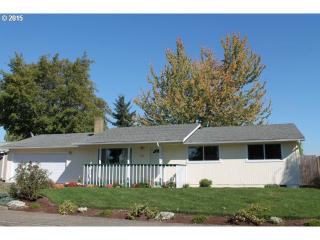 4725 Royal Ave, Eugene OR  97402-9328 exterior