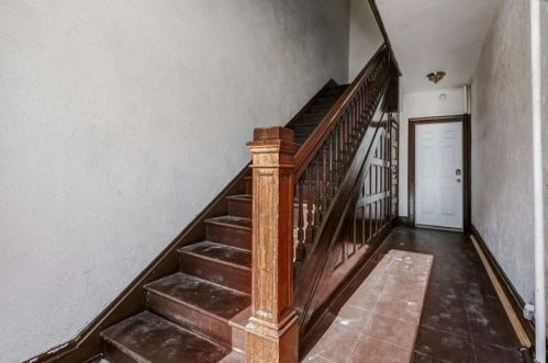 3809 California Ave, Pittsburgh PA 15212-1860 exterior