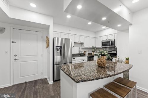 7915 Eastern Ave, Silver Spring MD  20910-4830 exterior