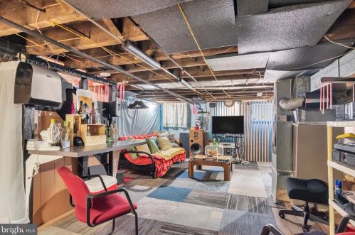 1920 16 St, Philadelphia PA 19145-3010 exterior