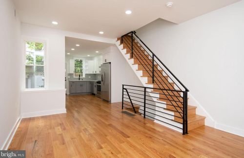 2005 Cleveland St, Philadelphia PA  19121-1501 exterior