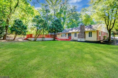 59 Marlin Ave, Edison NJ  08820-3240 exterior