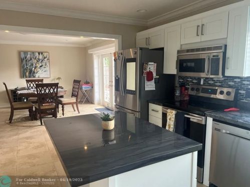 17265 Lake Park Rd, Boca Raton FL  33487-1137 exterior