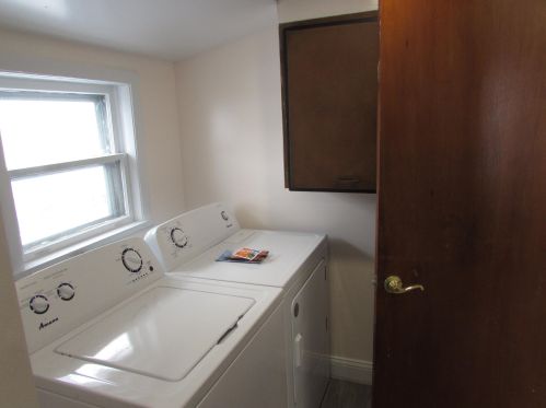 2203 Burdick St, Kalamazoo MI  49001-1876 exterior