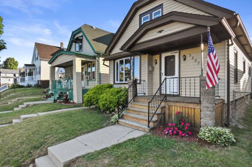 3227 14th St, Milwaukee, WI 53206-2770