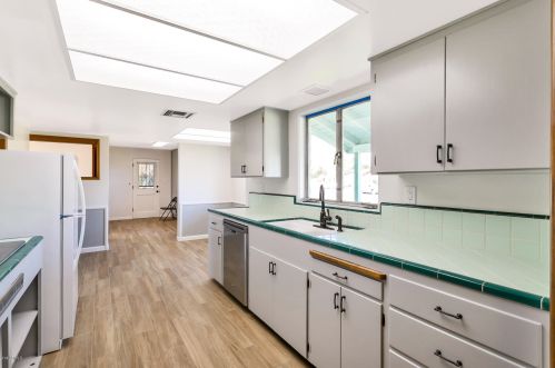 1905 Cambridge Ave, Phoenix AZ  85009-1951 exterior