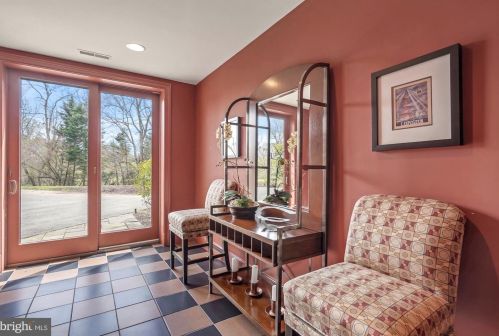 11300 Glen Rd, Rockville MD 20854-1849 exterior