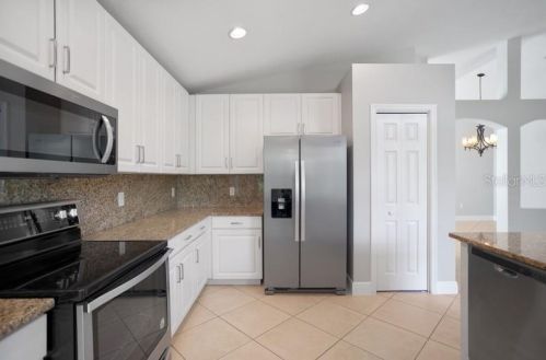 10124 Arbor Run Dr, Tampa FL  33647-2902 exterior