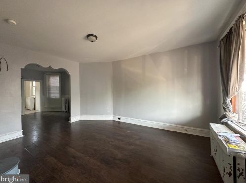 5627 Larchwood Ave, Philadelphia PA 19143-1909 exterior