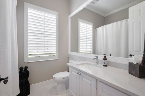 2866 Hatteras Way, Naples FL 34119-7524 exterior