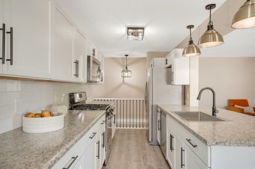 8706 134 St, Saint Paul MN 55124-7232 exterior