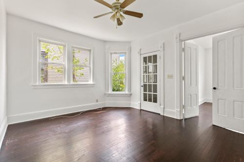 2358 Holton St, Milwaukee WI  53212-3356 exterior