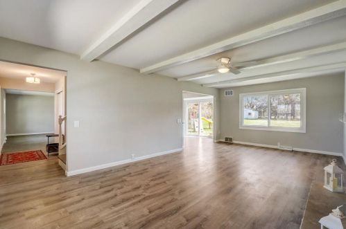 4870 82, Milwaukee WI 53220-4219 exterior