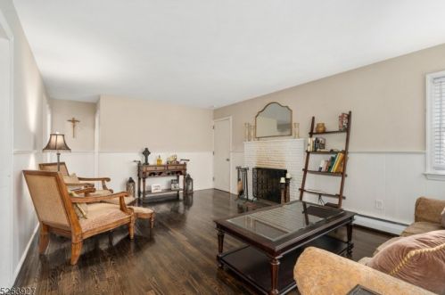 156 Kinnelon Rd, Kinnelon NJ  07405-2336 exterior