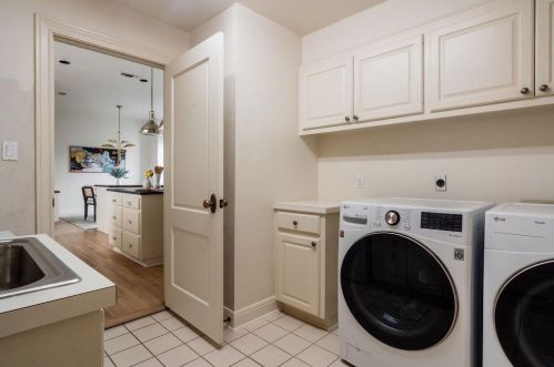 3315 Bridle Path, Austin TX 78703-2605 exterior