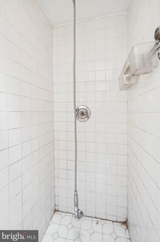 7158 Cottage St, Philadelphia PA 19124-2136 exterior