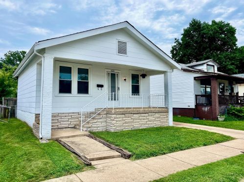 4691 Tesson St, Saint Louis MO 63116-1037 exterior