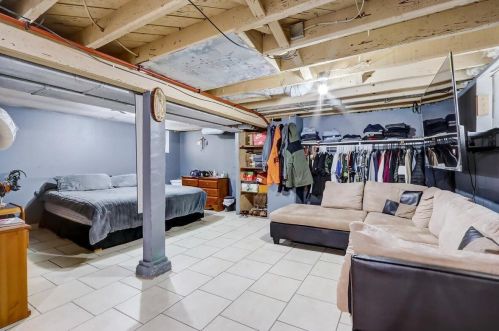 3030 15 Pl, Milwaukee WI 53215-3721 exterior