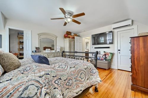 54 Belmont St, New Britain CT 06053-3506 exterior