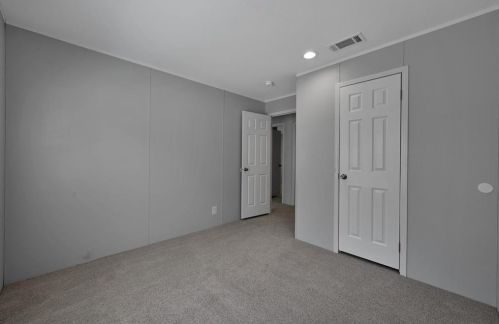 83 Booker Rd, Huntsville TX 77320-1945 exterior