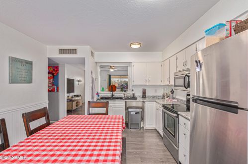 5222 41st Dr, Phoenix AZ  85019-2411 exterior