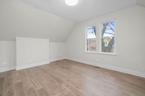 7147 University Ave, Chicago IL 60619-1326 exterior